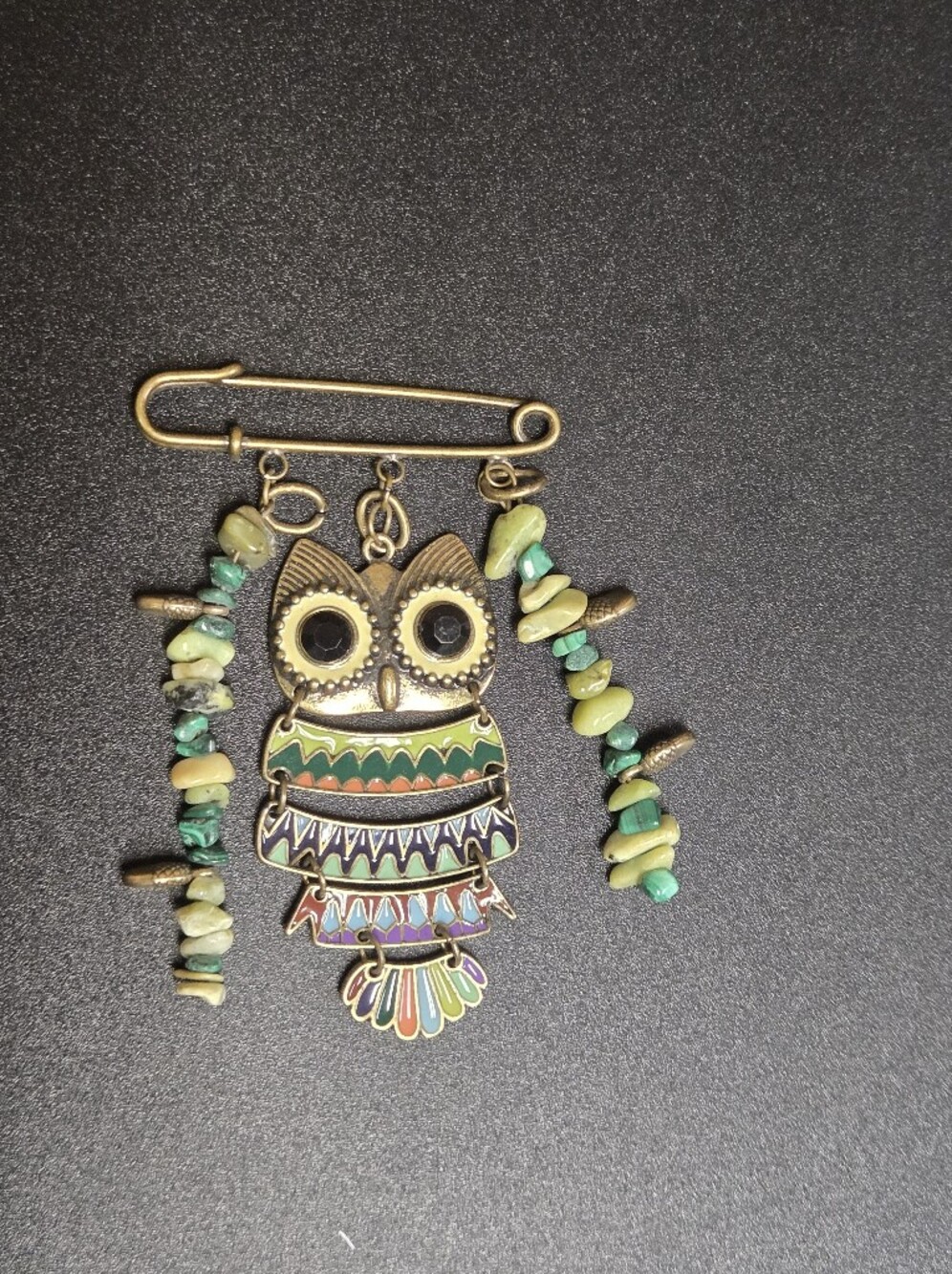 Vintage-Inspired Green Enamel Owl Brooch Pin